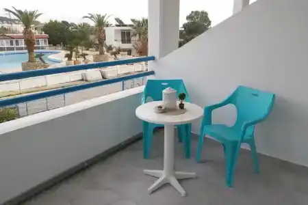 Pals Studios Pefkos - 8