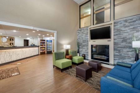 Comfort Inn South - 1