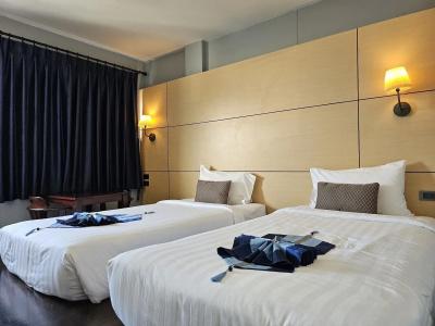 Montree Phuket - 3