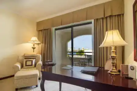 Grand Excelsior - 52