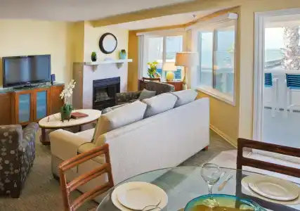 San Clemente Cove - 4