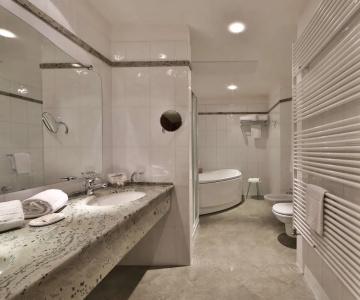 Best Western Globus City - 117