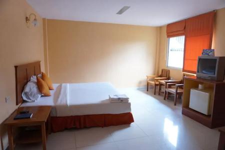 Sri Chumphon - 40