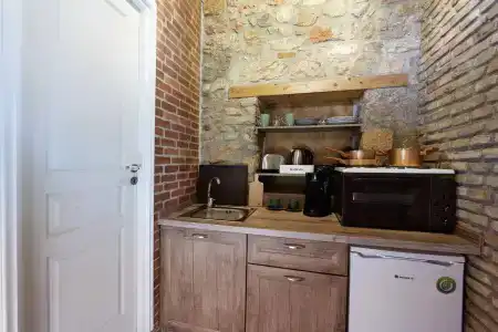 Athenian Residences - 105
