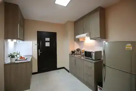 J Town Serviced - 77