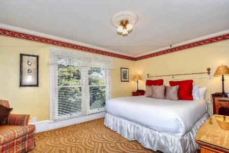 Centrella, a Kirkwood Collection - 4