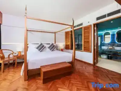 SeaCono Patong Beach Front - 162