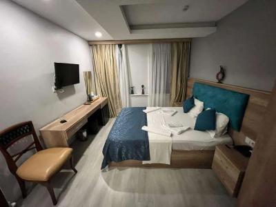 Destinia Pera Suites - 3