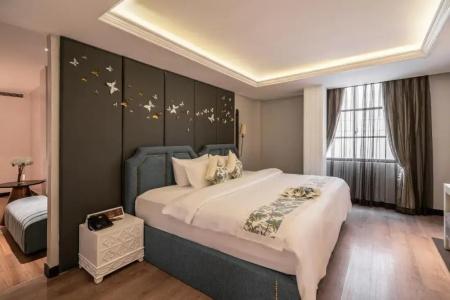 a&Em Saigon - 111