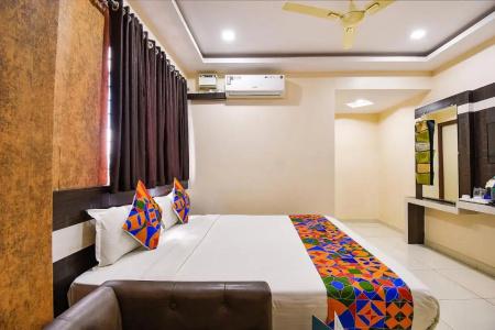 Treebo Trend Rotano Suites - 28