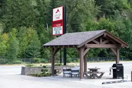 Swiss Chalet - 31