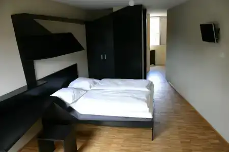 Snooze - 5