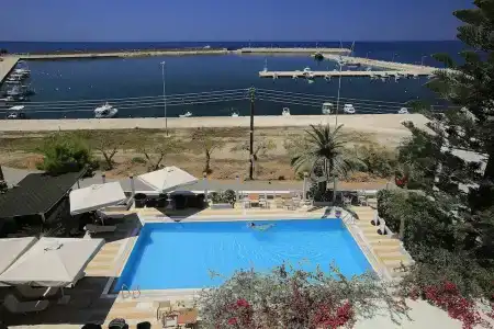 Kyparissia Beach - 30