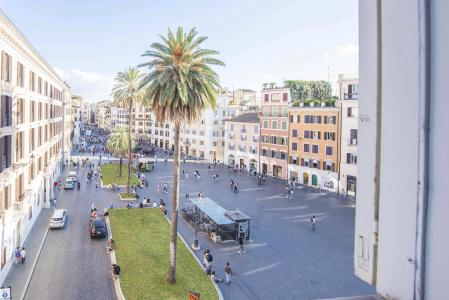 Piazza di Spagna 9 - 40