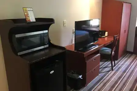 Super 8 by Wyndham Harbison/Parkridge Hospital - 3