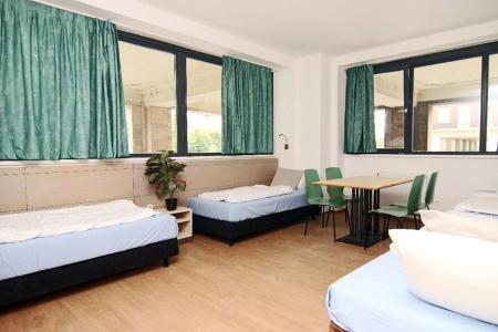 Absolut City Hostel - 6