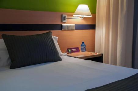 Ibis Styles Zaragoza Ramiro I - 65