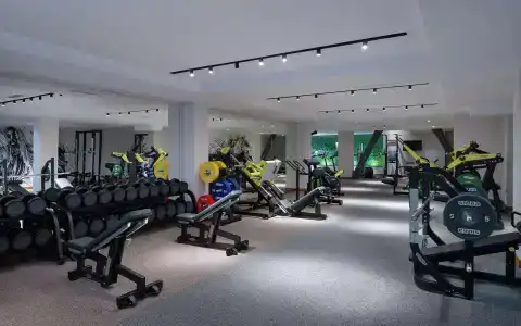 DoubleTree by Hilton Almaty - 13