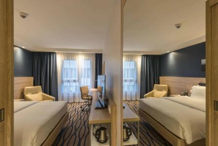 Hampton By Hilton Frankfurt Airport - 9