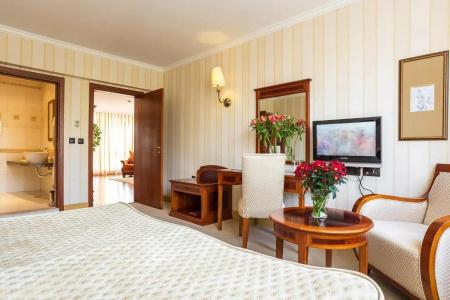 Romance & Family Suites - 109