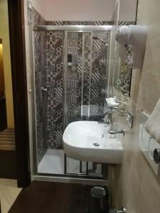 Excellence Suite - 112