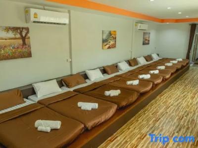 Apinya Resort Bangsaray - 102