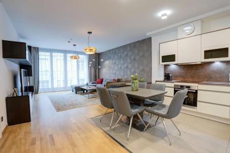 Emerald Downtown Suites - 13