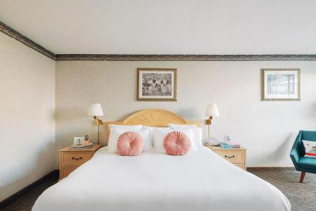 Days Inn by Wyndham Los Angeles - 6