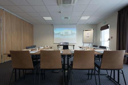Kyriad La Rochelle Centre - Les Minimes - 26