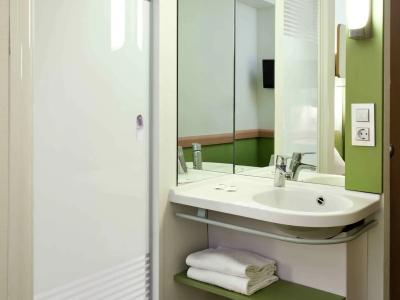 Ibis Budget Málaga Centro - 8