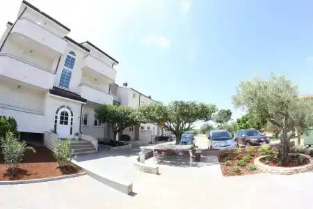 Villa Badi - 1