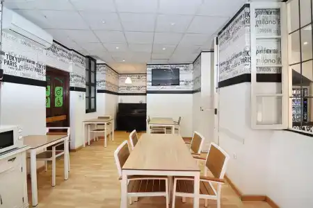 Feel Hostels City Center - 40