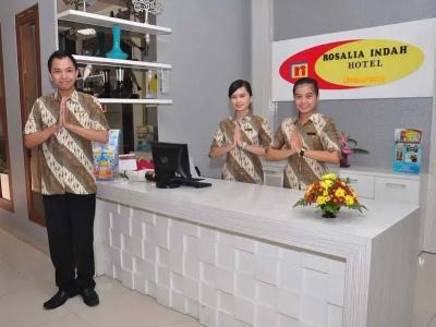 Rosalia Indah - 18