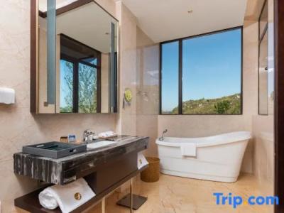Absolute Twin Sands Resort & Spa - Sha Extra Plus - 212