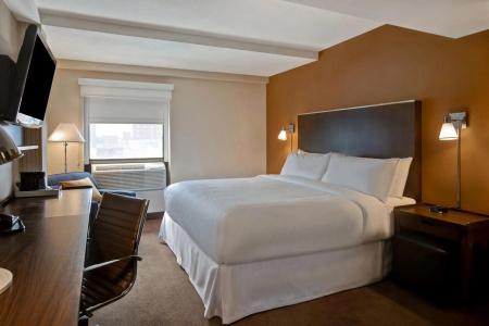 Four Points by Sheraton - 4