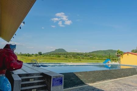 Apinya Resort Bangsaray - 18