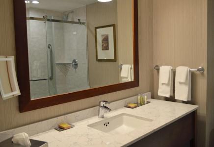 DoubleTree Fallsview & Spa by Hilton - - 7