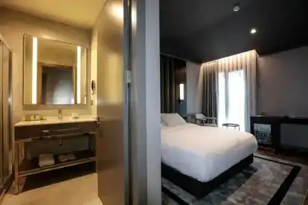 DoubleTree By Hilton Izmir Airport - 43