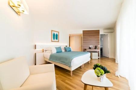 Hôtel Hélios - 78