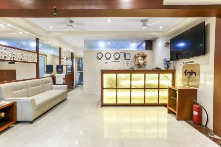 FabExpress Spring Inn Kandivali - 1