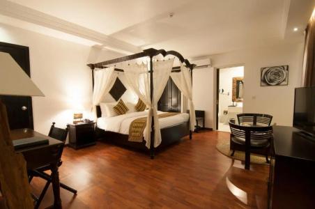 La Rose Suites - 111
