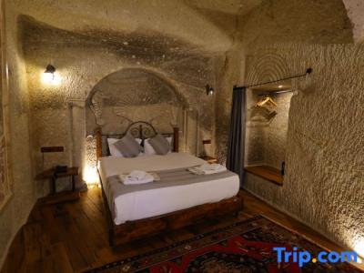Sarnich Cave Suites - 153