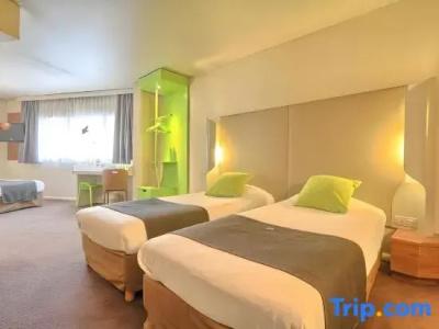 Campanile Roissy - 35