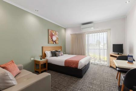 Best Western Motor Inn & Serviced - 57