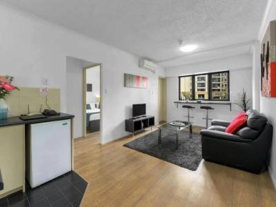 Central Brunswick Apartment - 29