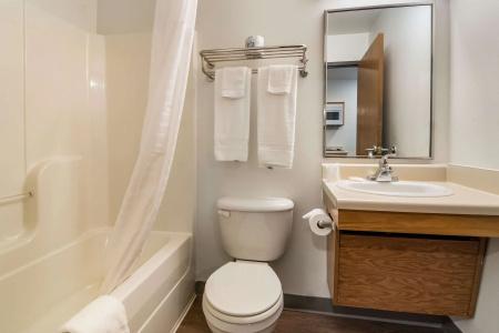 WoodSpring Suites - 24
