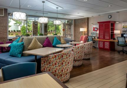 Home2 Suites by Hilton West - 48