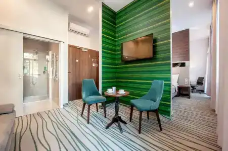 Plaza Boutique - 52