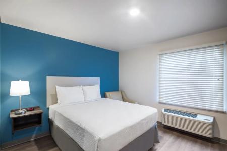 WoodSpring Suites - 17