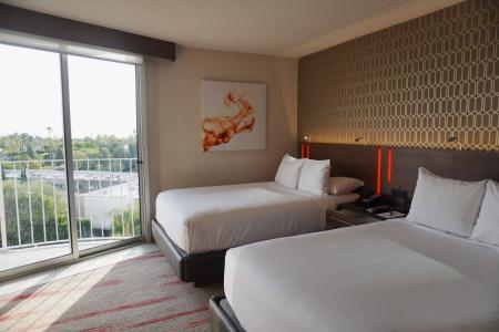 Angeleno - 4